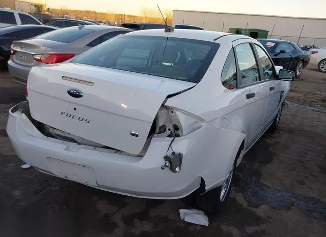 1FAHP35N98W142110 2008 2008 Ford Focus- Se/Ses 4