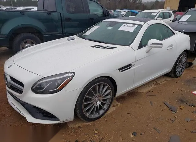 WDDPK3JA3HF135991 2017 2017 Mercedes-Benz SLC 300 2