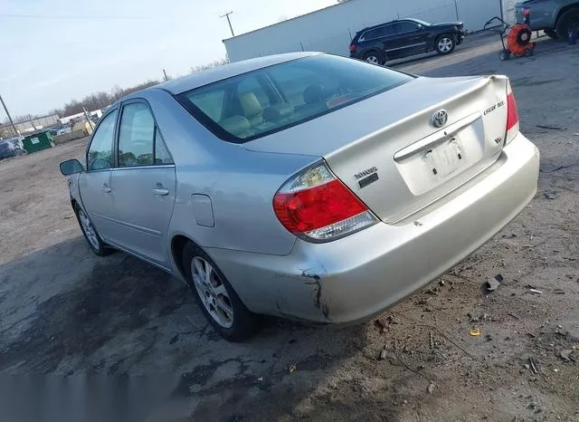 4T1BF30K46U112775 2006 2006 Toyota Camry- Xle V6 3