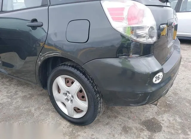 2T1KR32E76C611196 2006 2006 Toyota Matrix 6