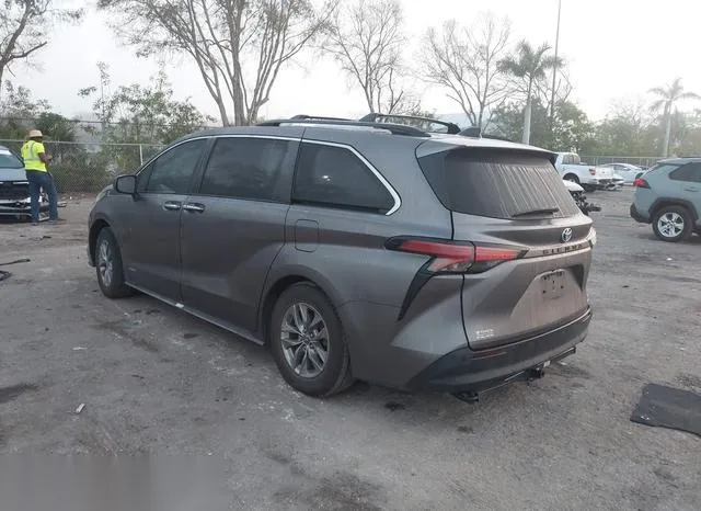 5TDYRKEC6MS048404 2021 2021 Toyota Sienna- Xle 3