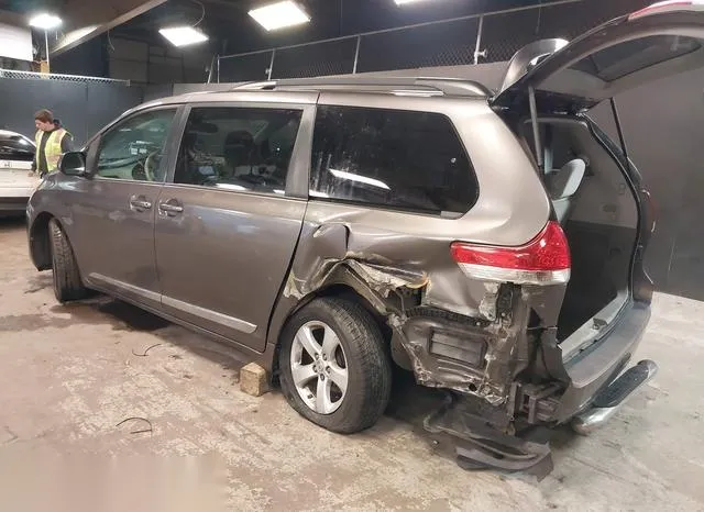 5TDKK3DC5ES480677 2014 2014 Toyota Sienna- Le V6 8 Passenger 3