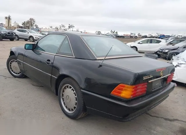 WDBFA66E3LF006646 1990 1990 Mercedes-Benz 500- SL 3