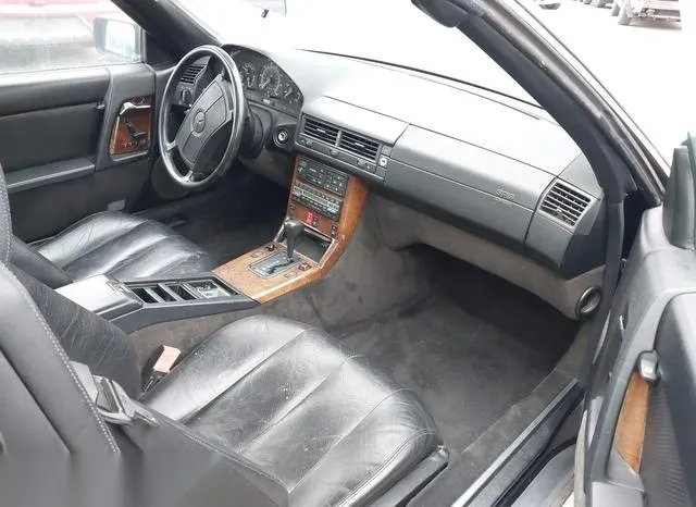 WDBFA66E3LF006646 1990 1990 Mercedes-Benz 500- SL 5