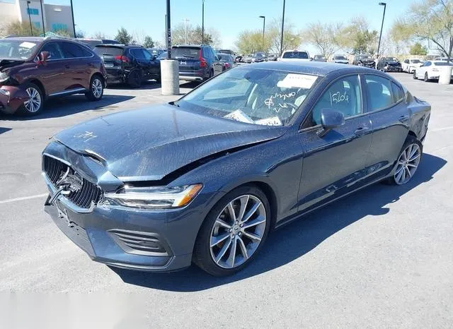 7JR102FK6KG011458 2019 2019 Volvo S60- T5 Momentum 2