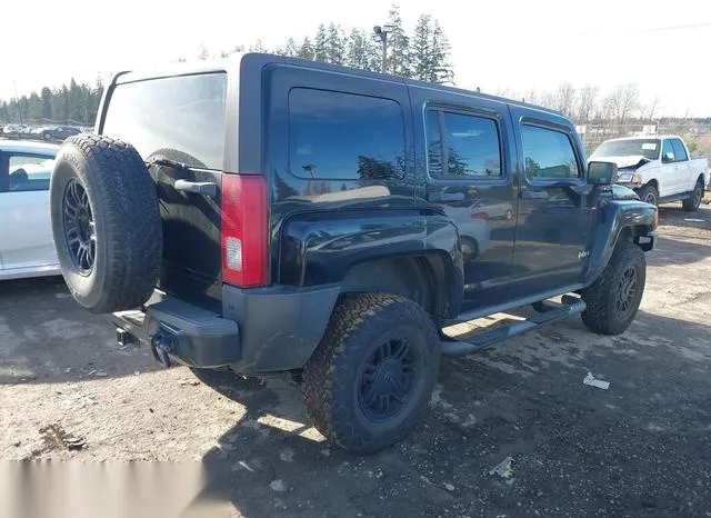 5GTDN136868205853 2006 2006 Hummer H3- SUV 4