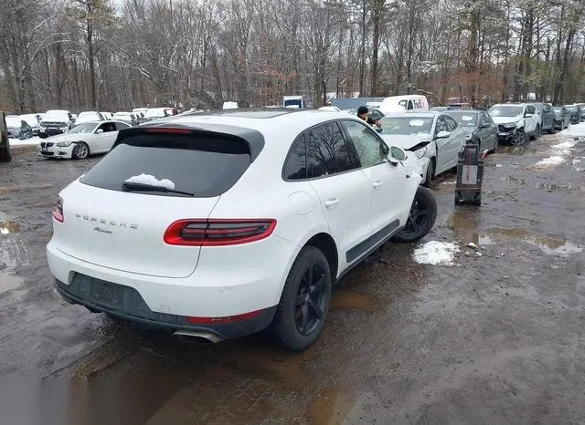 WP1AA2A54HLB82768 2017 2017 Porsche Macan 4