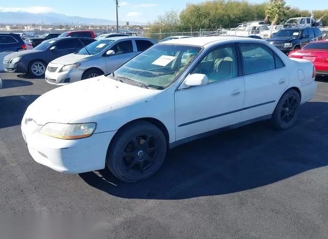 1HGCG164XWA030524 1998 1998 Honda Accord- Lx V6 2