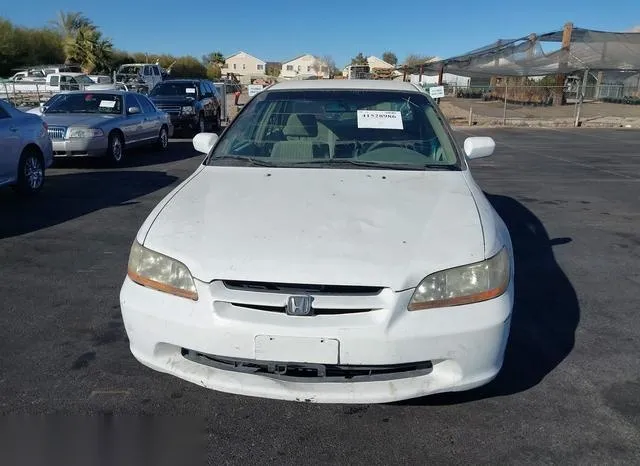 1HGCG164XWA030524 1998 1998 Honda Accord- Lx V6 6