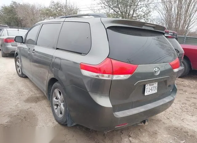 5TDKK3DC1BS067781 2011 2011 Toyota Sienna- Le V6 3