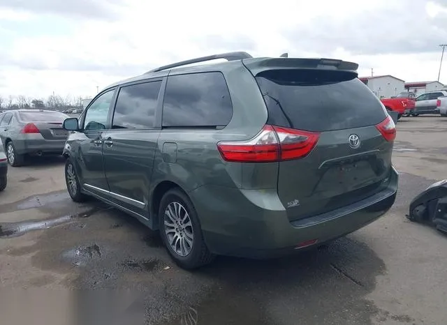 5TDYZ3DC0LS076737 2020 2020 Toyota Sienna- Xle 3