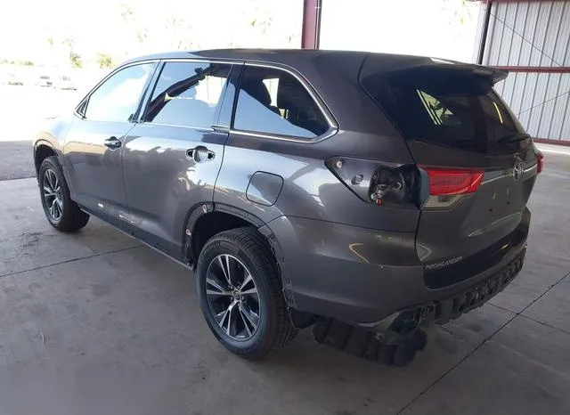 5TDZZRFH8KS356954 2019 2019 Toyota Highlander- LE 3