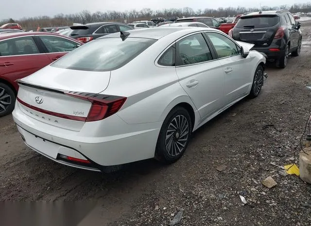 KMHL54JJ7MA031125 2021 2021 Hyundai Sonata- Limited 4