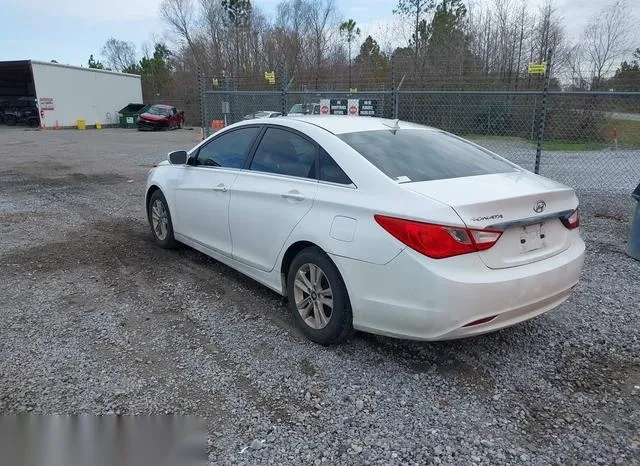 5NPEB4AC6DH755212 2013 2013 Hyundai Sonata- Gls 3