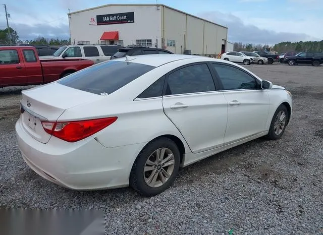 5NPEB4AC6DH755212 2013 2013 Hyundai Sonata- Gls 4