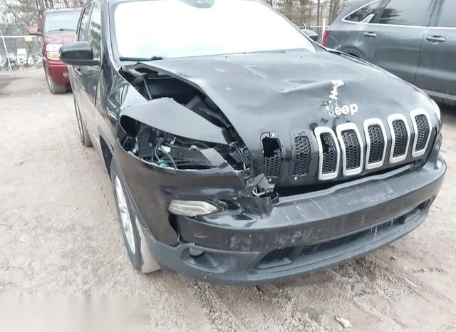 1C4PJMCB5GW203392 2016 2016 Jeep Cherokee- Latitude 6