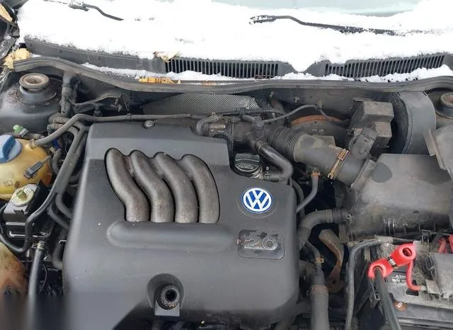 3VWSB69M52M156818 2002 2002 Volkswagen Jetta- Gls 10