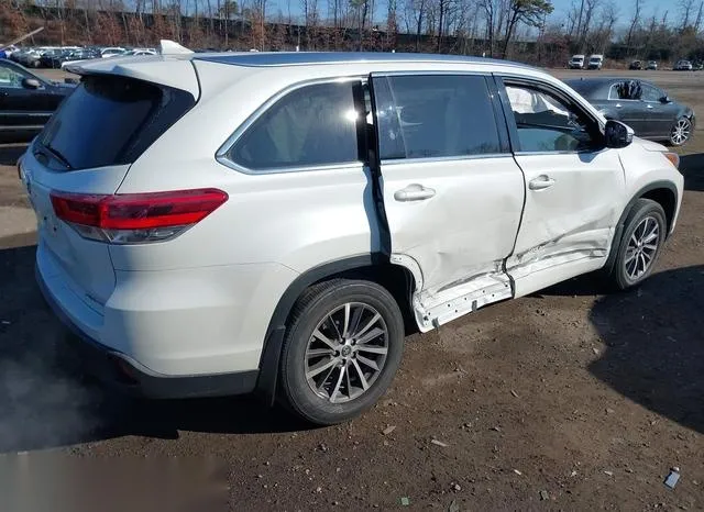 5TDJZRFH2HS520382 2017 2017 Toyota Highlander- Xle 4