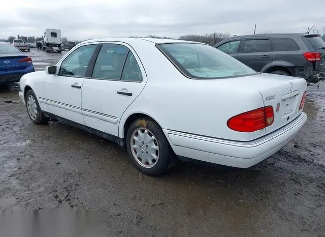 WDBJF65H5XA866574 1999 1999 Mercedes-Benz E 320 3