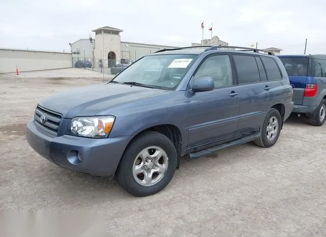 JTEGD21A240079243 2004 2004 Toyota Highlander 2