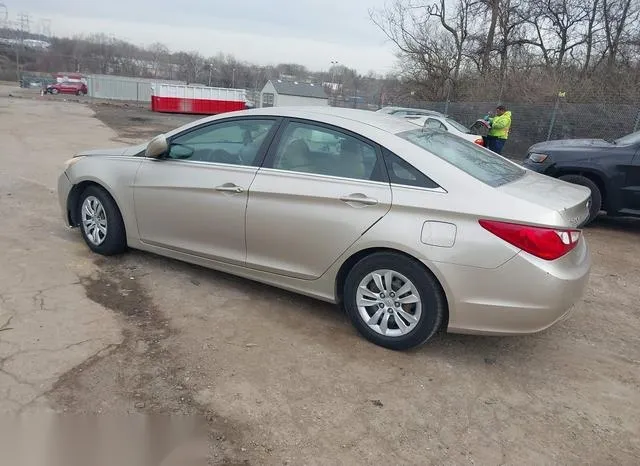 5NPEB4AC4BH060546 2011 2011 Hyundai Sonata- Gls 3