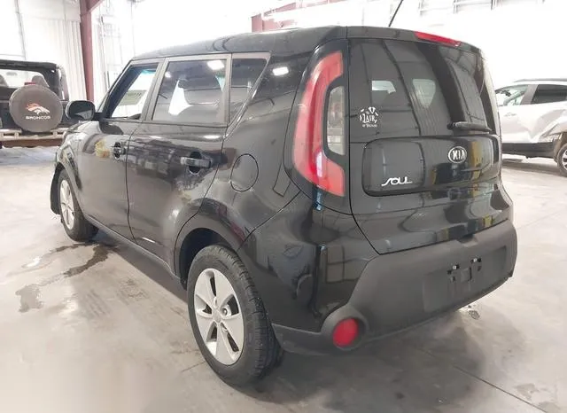 KNDJN2A21G7395471 2016 2016 KIA Soul 3