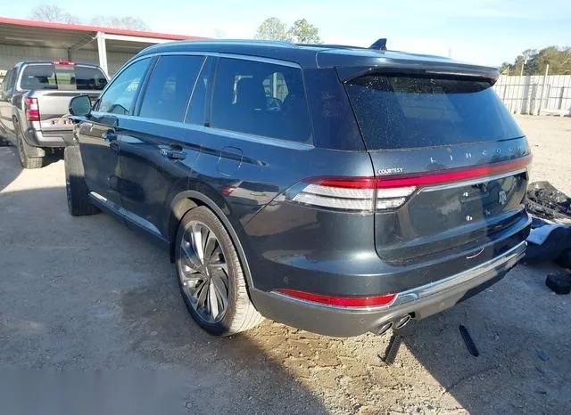 5LM5J7WC1MGL09107 2021 2021 Lincoln Aviator- Reserve 3