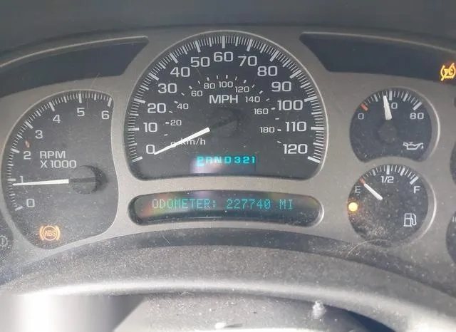 1GKEK63UX4J122385 2004 2004 GMC Yukon- Denali 7