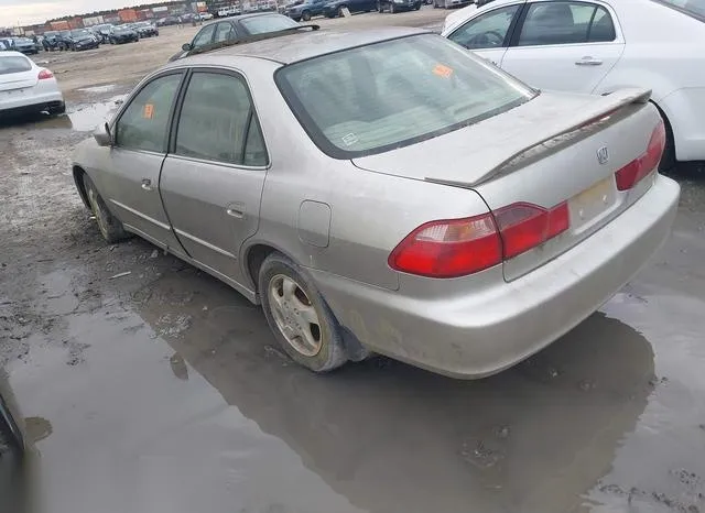 JHMCG5557XC025561 1999 1999 Honda Accord- EX 3