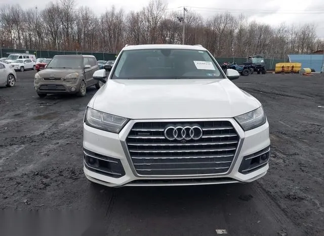 WA1VAAF70HD049923 2017 2017 Audi Q7- 3-0T Premium 6