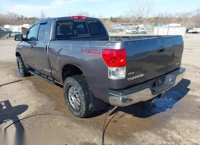 5TFUY5F18BX204546 2011 2011 Toyota Tundra- Grade 5-7L V8 3