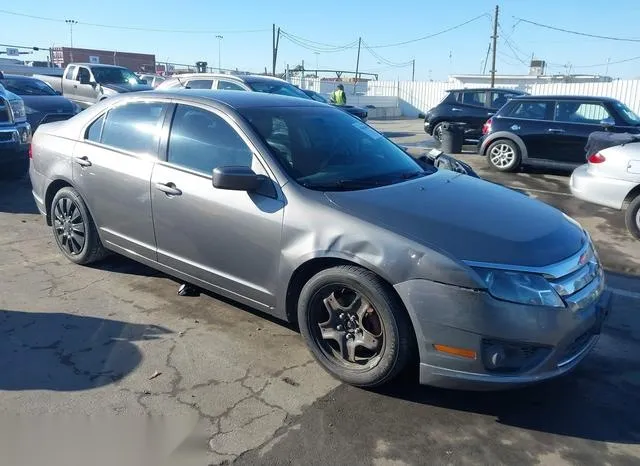 3FAHP0HA0AR306957 2010 2010 Ford Fusion- SE 1