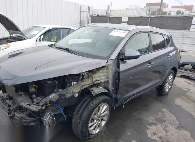 KM8J33A43JU600807 2018 2018 Hyundai Tucson- Sel 6