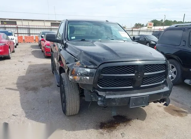 3C6JR6AT1HG769109 2017 2017 RAM 1500- Express  4X2 6-4 Box 1