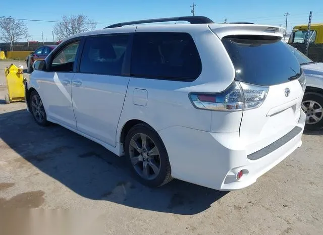 5TDXK3DC4GS700786 2016 2016 Toyota Sienna- Se Premium 8 Pas 3