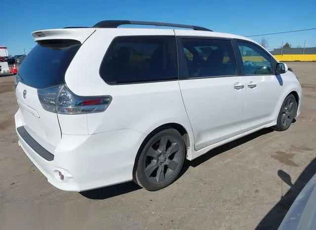 5TDXK3DC4GS700786 2016 2016 Toyota Sienna- Se Premium 8 Pas 4