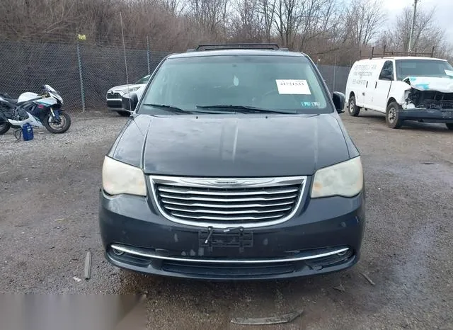 2A4RR5DG8BR681397 2011 2011 Chrysler Town and Country- Touring 6