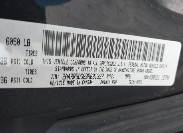 2A4RR5DG8BR681397 2011 2011 Chrysler Town and Country- Touring 9