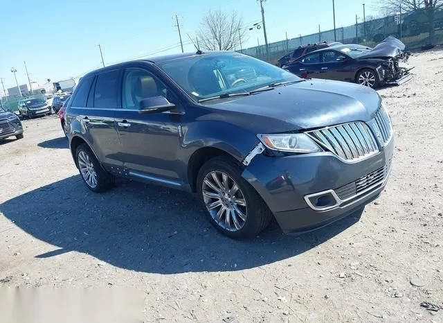 2LMDJ8JK5DBL41332 2013 2013 Lincoln MKX 1