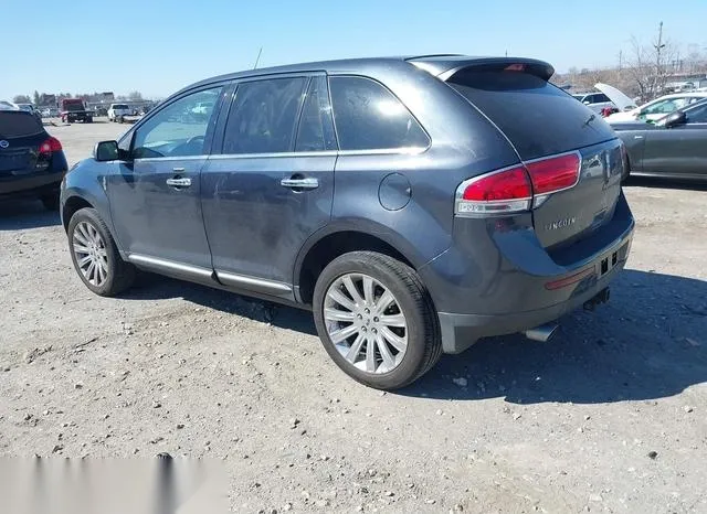 2LMDJ8JK5DBL41332 2013 2013 Lincoln MKX 3