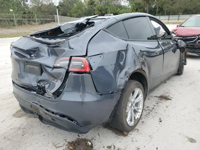 5YJYGDEE3MF068889 2021 2021 Tesla MODEL Y 3