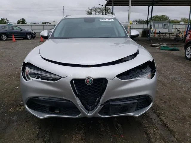 ZASFAKAN8J7B78851 2018 2018 Alfa Romeo Stelvio 5