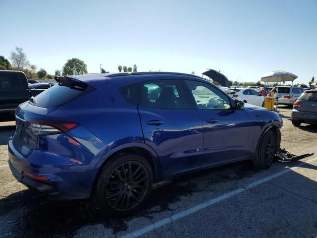 ZN661YUM3NX402949 2022 2022 Maserati Levante- Modena 3