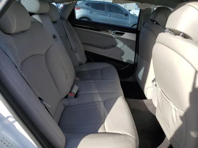 KMHGN4JE2JU260875 2018 2018 Genesis G80- Base 10