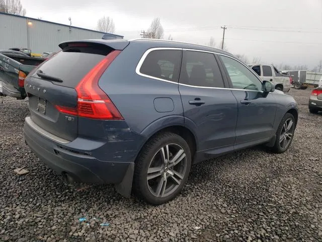 YV4102RK6J1071944 2018 2018 Volvo XC60- T5 Momentum 3