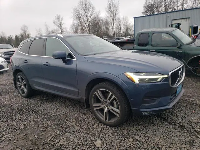 YV4102RK6J1071944 2018 2018 Volvo XC60- T5 Momentum 4