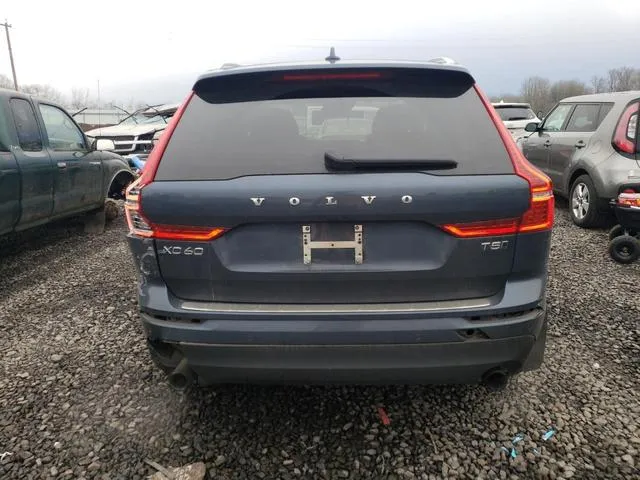 YV4102RK6J1071944 2018 2018 Volvo XC60- T5 Momentum 6