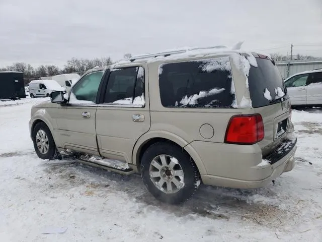 5LMFU28R94LJ25315 2004 2004 Lincoln Navigator 2