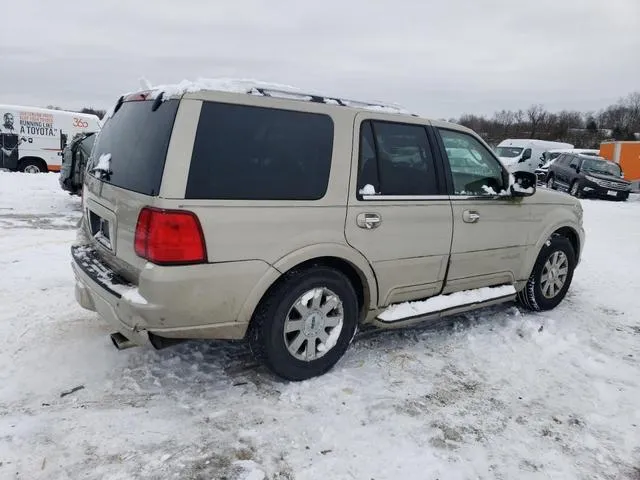 5LMFU28R94LJ25315 2004 2004 Lincoln Navigator 3