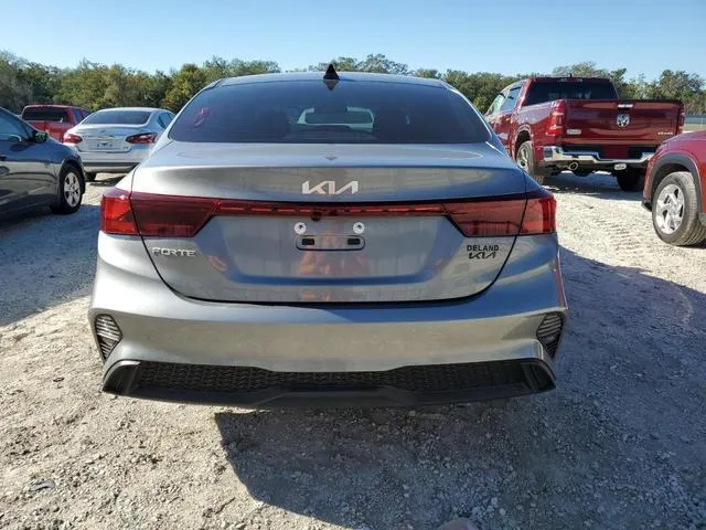 3KPF24AD0RE835632 2024 2024 KIA Forte- LX 6